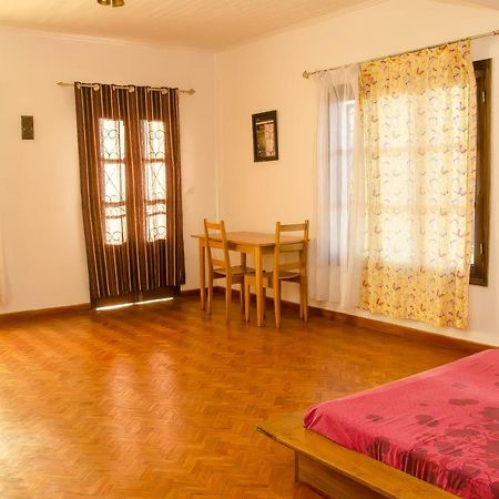 Ny Telomiova Hotel Antananarivo Kültér fotó
